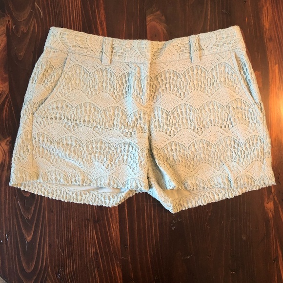 ☀️LOFT 4” Lace Crochet Shorts - Picture 2 of 8